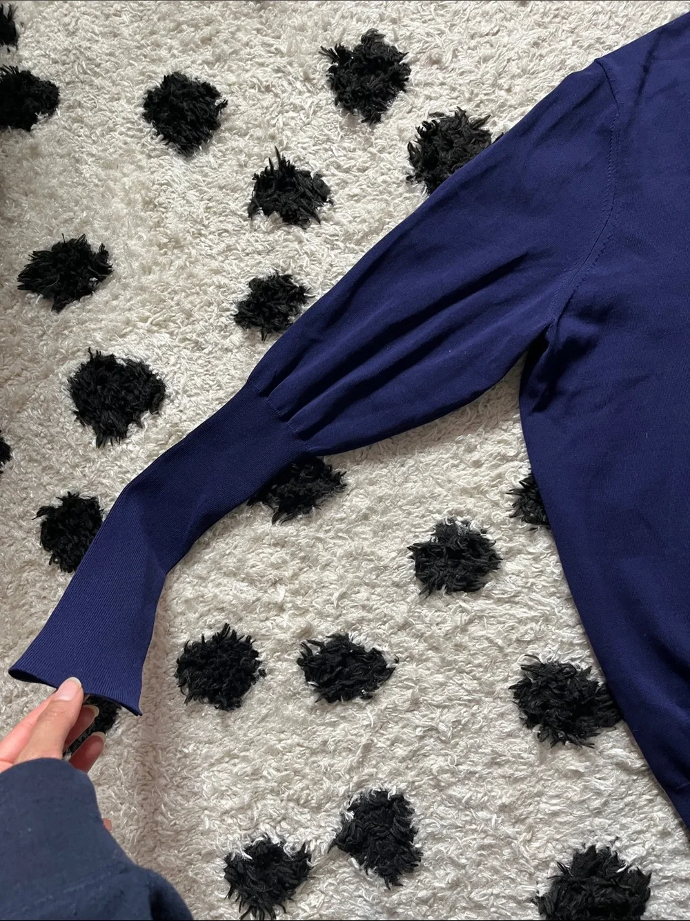 Zara Size Large V-Neck Sweater Blue